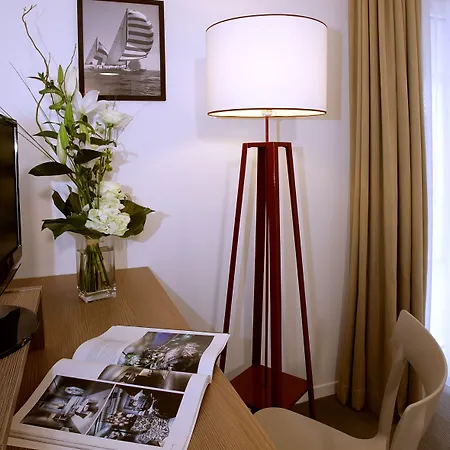 Appart'city Confort Апарт-отель 3*