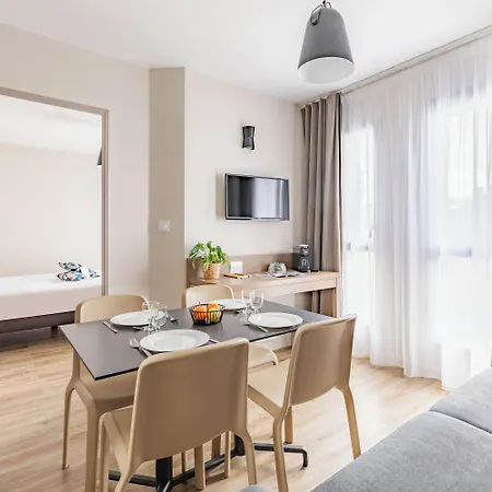 Appart'city Confort Апарт-готель 3*